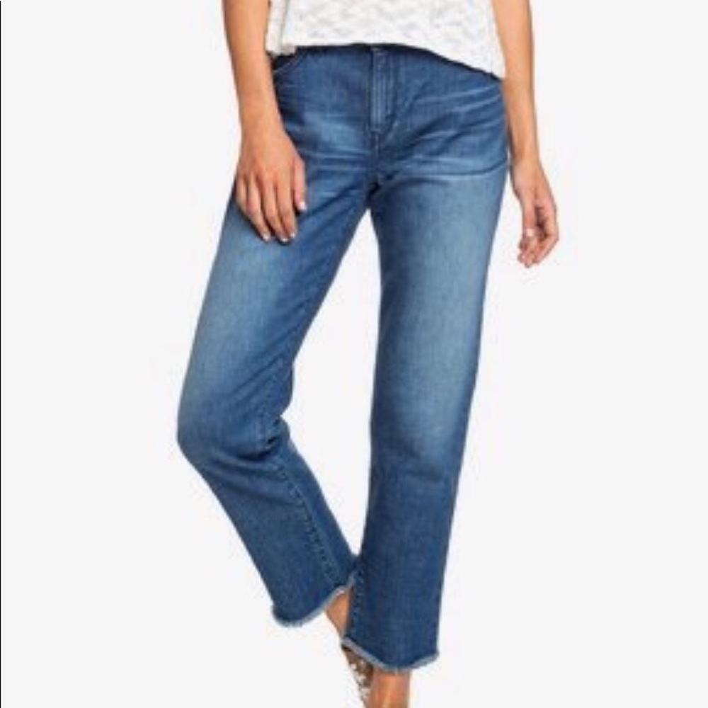 NWT Roxy Women’s Good Story Straight Fit Raw Hem Denim Ankle Jeans